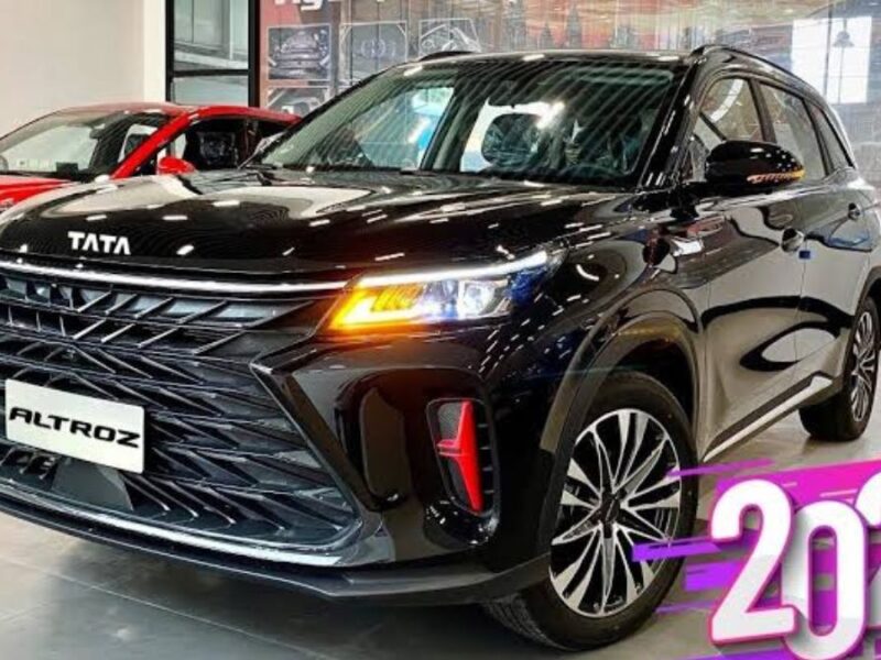 Tata Altroz is a stylish car that costs less than Tata car that costs less than 7 lakhs and has an impressive mileage of 20 km per liter. Safety like Iron Ball.