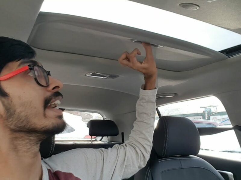 venue sunroof Common Man Sunroof Car Arrived From Hyundai. SUV Under 10 Lakhs Got Dream Feature.