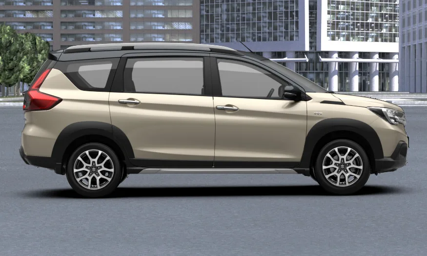 xl7 jpg Maruti XL7 is Tagda Alternative to Innova and Other 7 Seaters in Very Less Than Half Price.