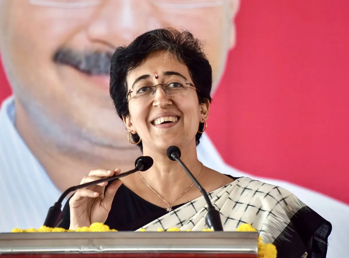 CM Atishi jpg Delhi Winter Action Plan Announced. Many Things Banned. New CM First Decision Arrived.