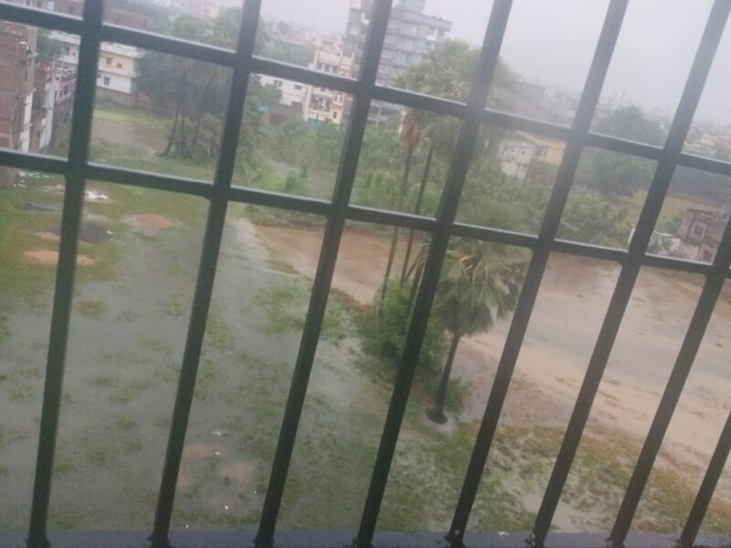 delhi rain alert Delhi Alerted For Rain Today Also. Next 24 Hours Will Cause Waterlogging in Many Area.