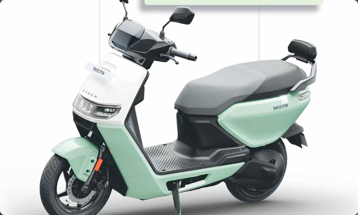 featured image 52 Ather Rizta Arrived With Long 159 KM Range. 2 Helmet and 5 Year Battery Warranty to Outshine OLA For Common Man Budget.