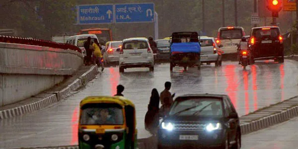 rain in delhi jpg Delhi IMD Alert Arrived For Full Week Rainfall. Be Prepared For More Troubles on Road.