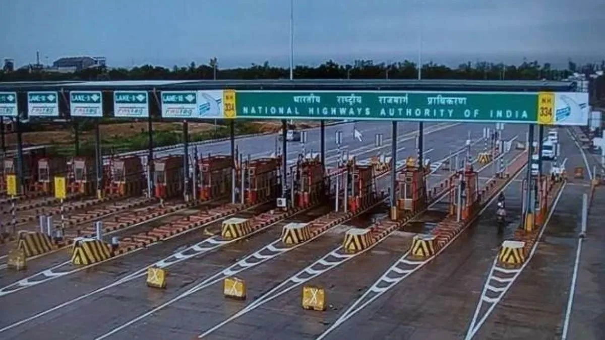 toll tax jpg No More Toll Tax Upto 20 KM Around Toll Plazas. Fastag + GNSS System Introduced For Waiver.