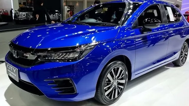 Honda City comes with excellent mileage stylish design comfortable cabin jpg Honda City comes with excellent mileage, stylish design, comfortable cabin and powerful engine.