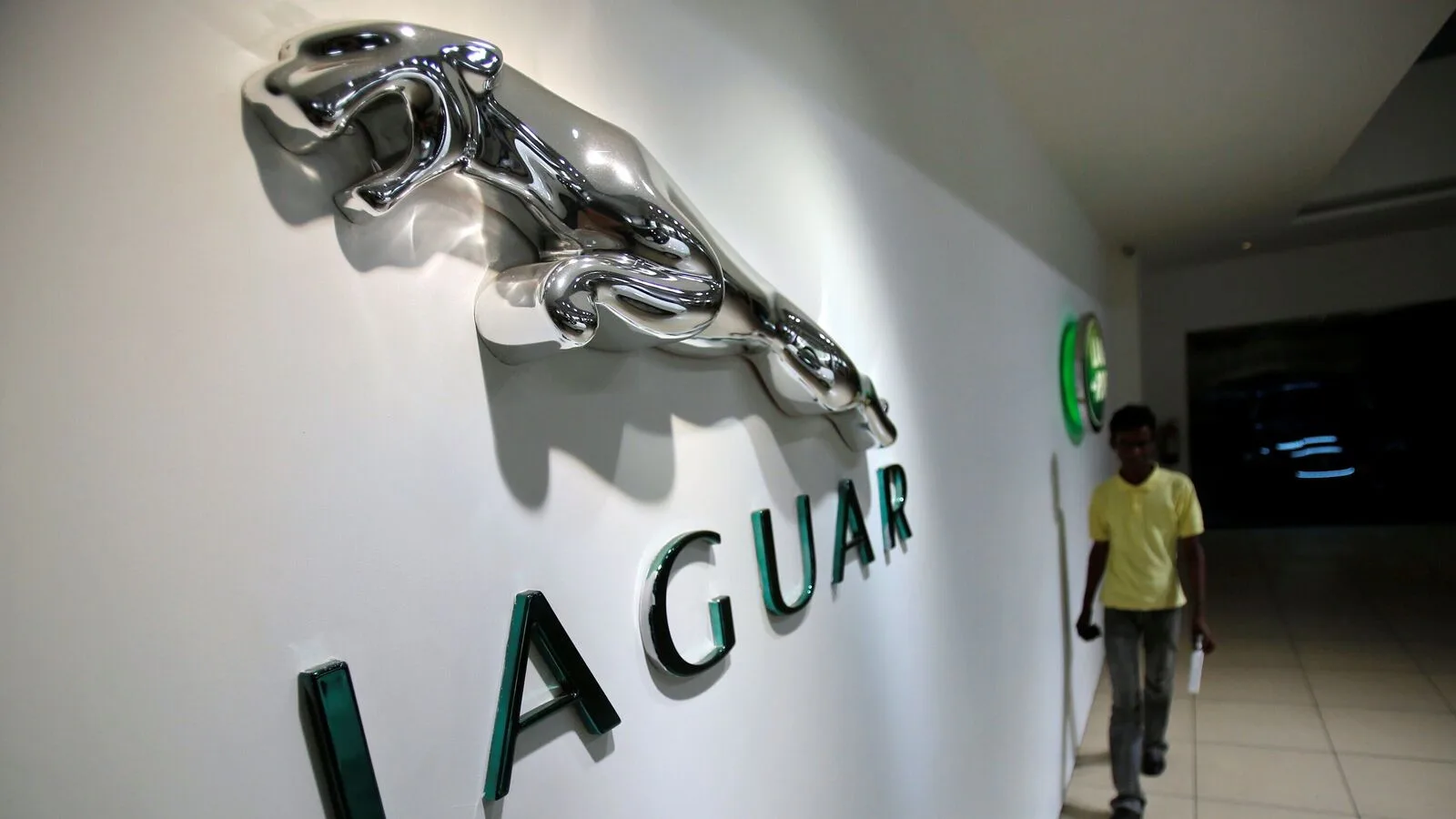 JLR Q2 sales fall 3 production disrupted by aluminum shortage JPG JLR Q2 sales fall 3%, production disrupted by aluminum shortage Check . for details