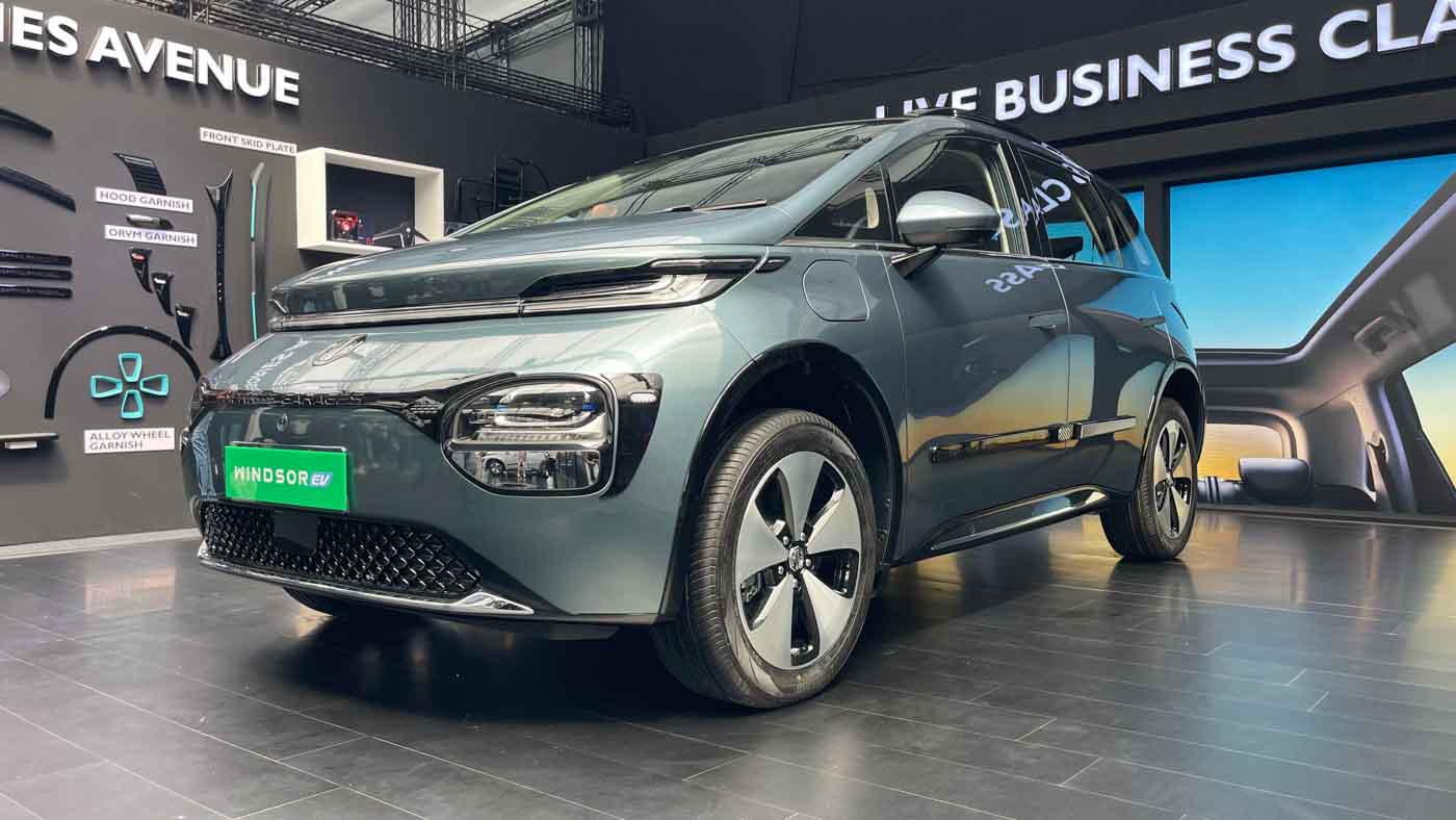 MG Windsor EV recorded over 15000 bookings in one day MG Windsor EV recorded over 15,000 bookings in one day .