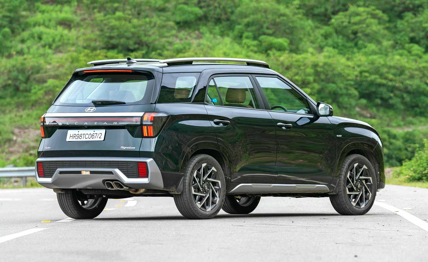 New Hyundai Alcazar Stance with sophisticated styling and high end features New Hyundai Alcazar Stance . with sophisticated styling and high-end features