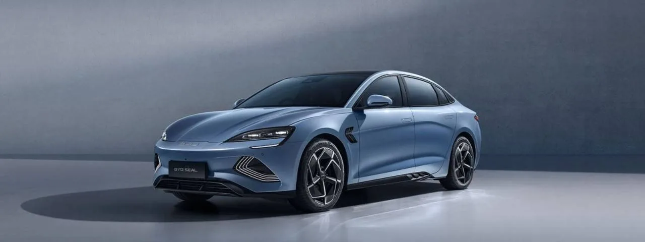 This electric car which runs 650 km in a single jpeg This electric car which runs 650 km in a single charge is getting a bumper discount of Rs 2.5 lakh, avail the benefits immediately.