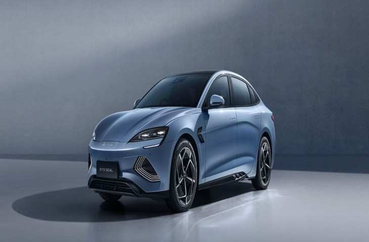 This electric car which runs 650 km in a single charge is getting a bumper discount of Rs 2.5 lakh, avail the benefits immediately.