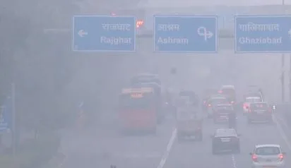 delhi air quality jpeg Delhi at Full Critical Stage. Air Quality Now in Very Poor Category. Visibility Fully Impacted.