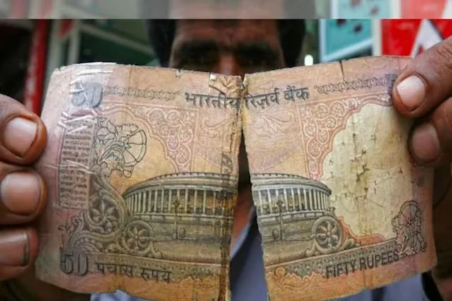 exchange torn notes RBI Guidelines on Dirty and Torn Notes. How to Exchange Now in Banks.
