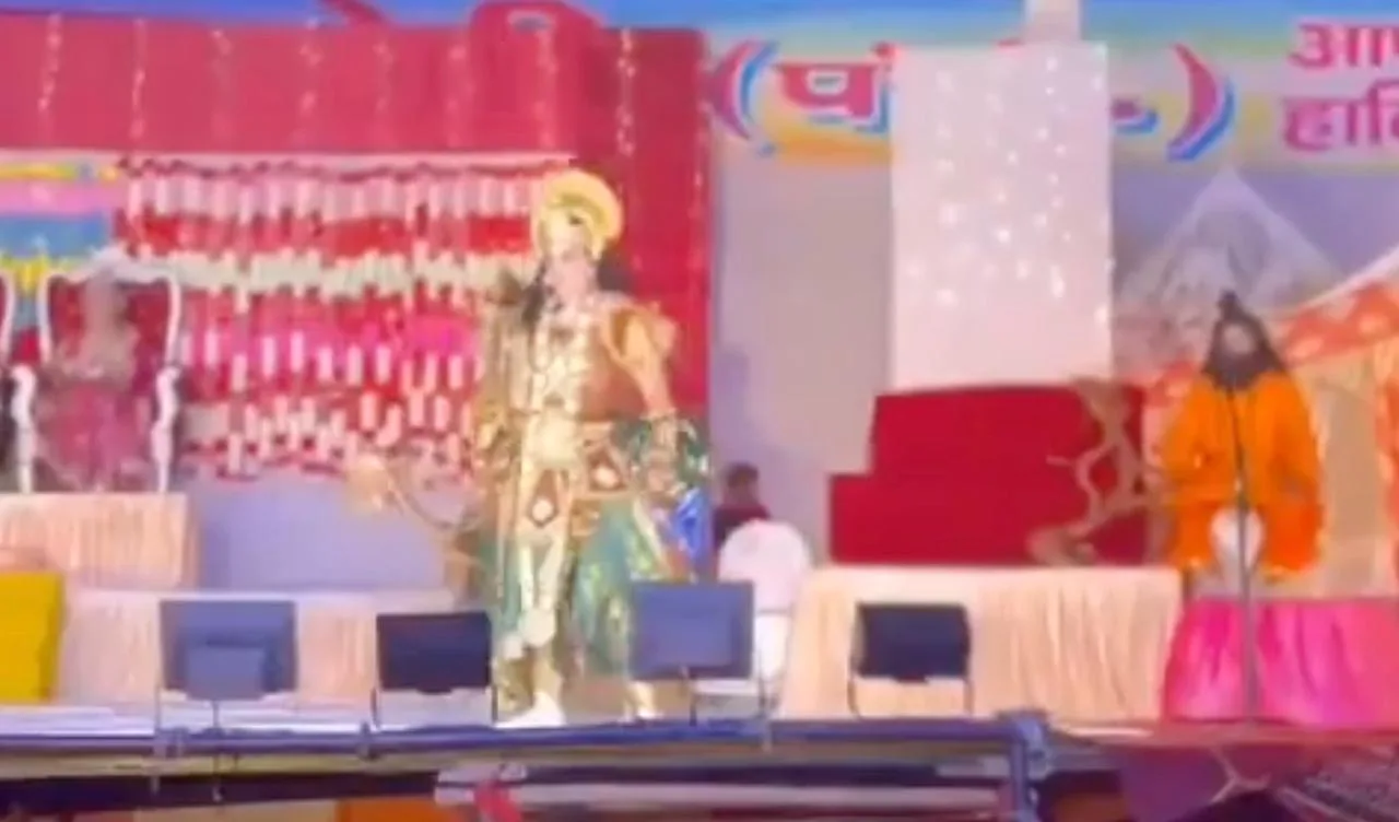 ramlila jpeg Delhi Ramlila On Stage Actor Got Stroke. Lord Rama Character No More During Performance