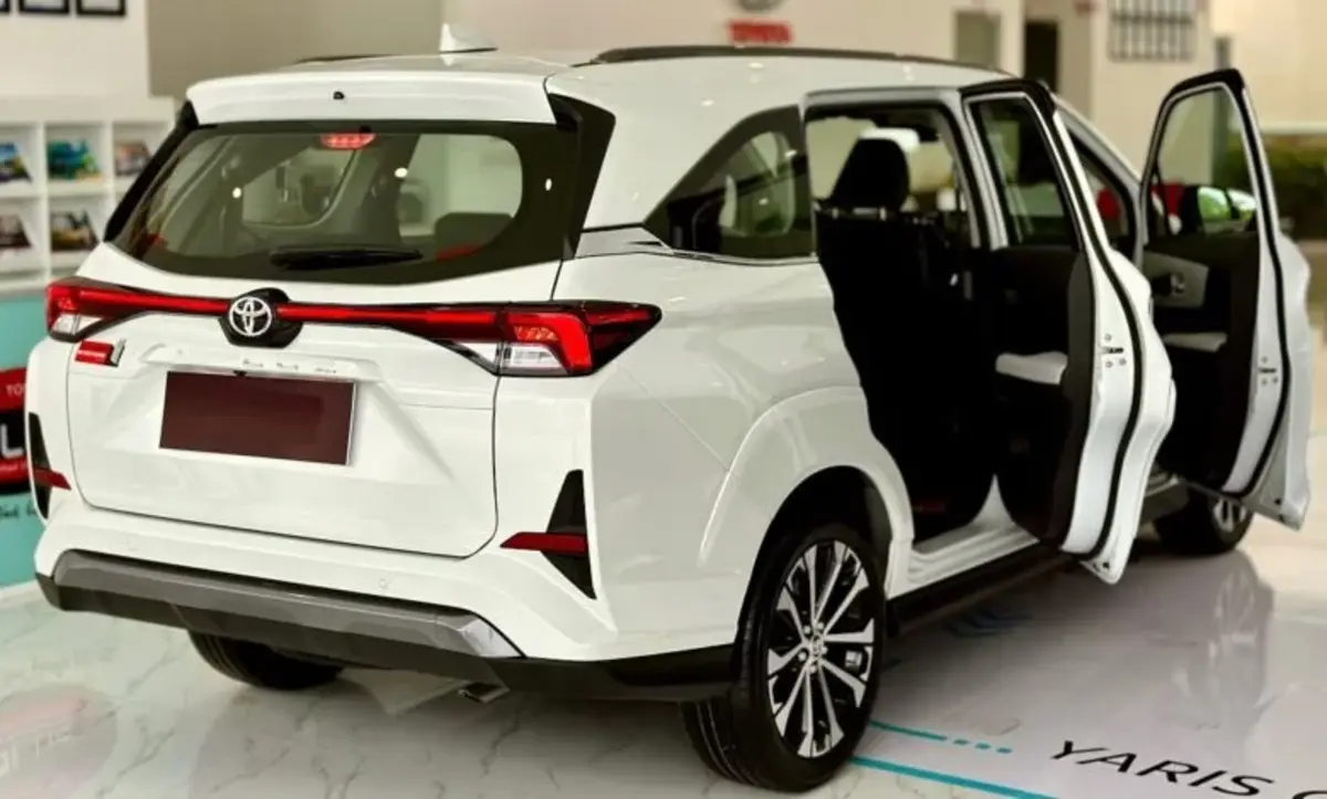 Mini Innova at just ₹15 Lakh – A bang up entry Mini Innova at just ₹15 Lakh – A bang-up entry with powerful features and great mileage!