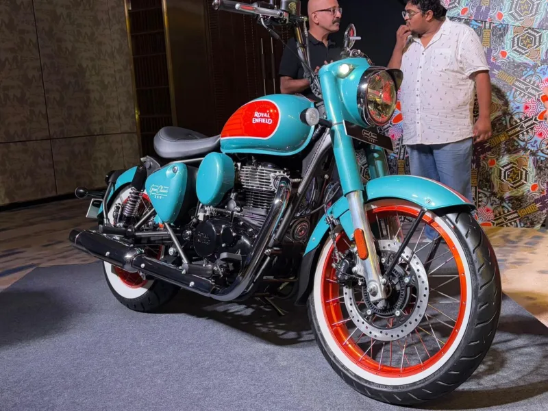 New Classic 350 based bobber as Royal Enfield Goan Classic 350 New Classic 350-based bobber . as Royal Enfield Goan Classic 350 brake cover