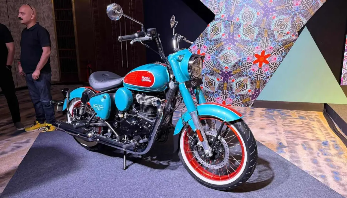 Royal Enfield Goan Classic 350 launched at Rs 235 lakh Royal Enfield Goan Classic 350 launched at Rs. 2.35 lakh .