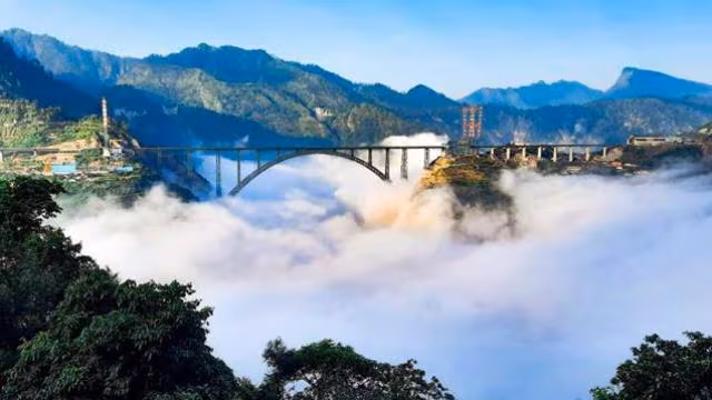 chenab rail bridge 6 New Vande Bharat Express Starting For Kashmir Via New Chenab Bridge. Route and Train Number Details.