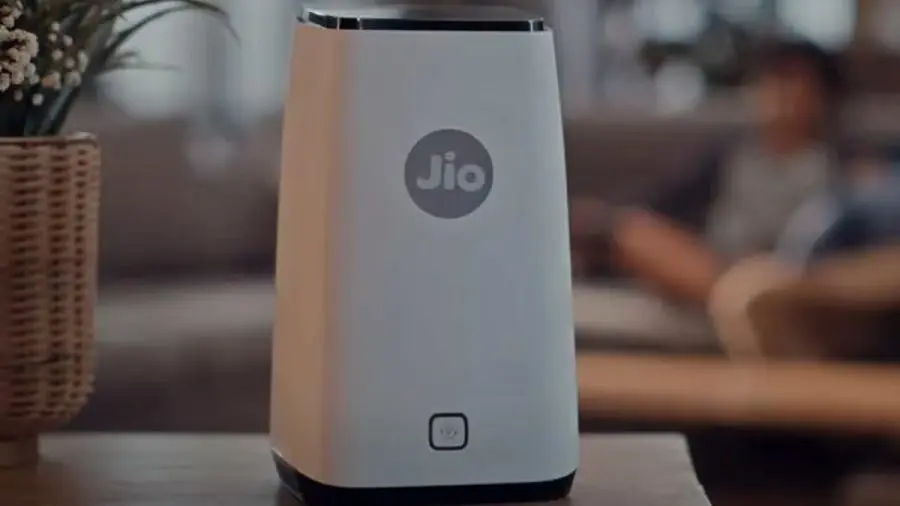 jioairfibre Jio Announced Free AirFibre Service to Fight Starlink and AirtelXtreme Air.