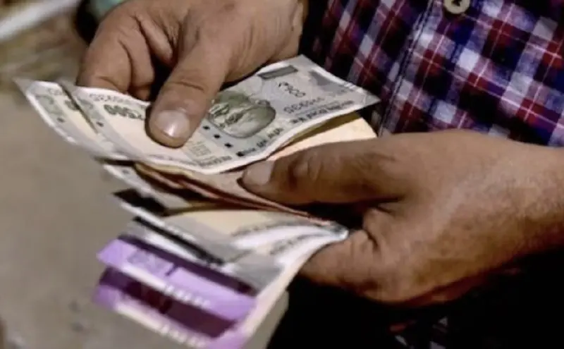 Delhi Government to Provide Eight Thousand Rupees Relief for Workers Affected by Construction Ban.