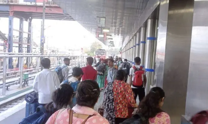 Important Update: Platform Ticket Sales Halted at Key Stations Amid Year-End Crowd Concerns.