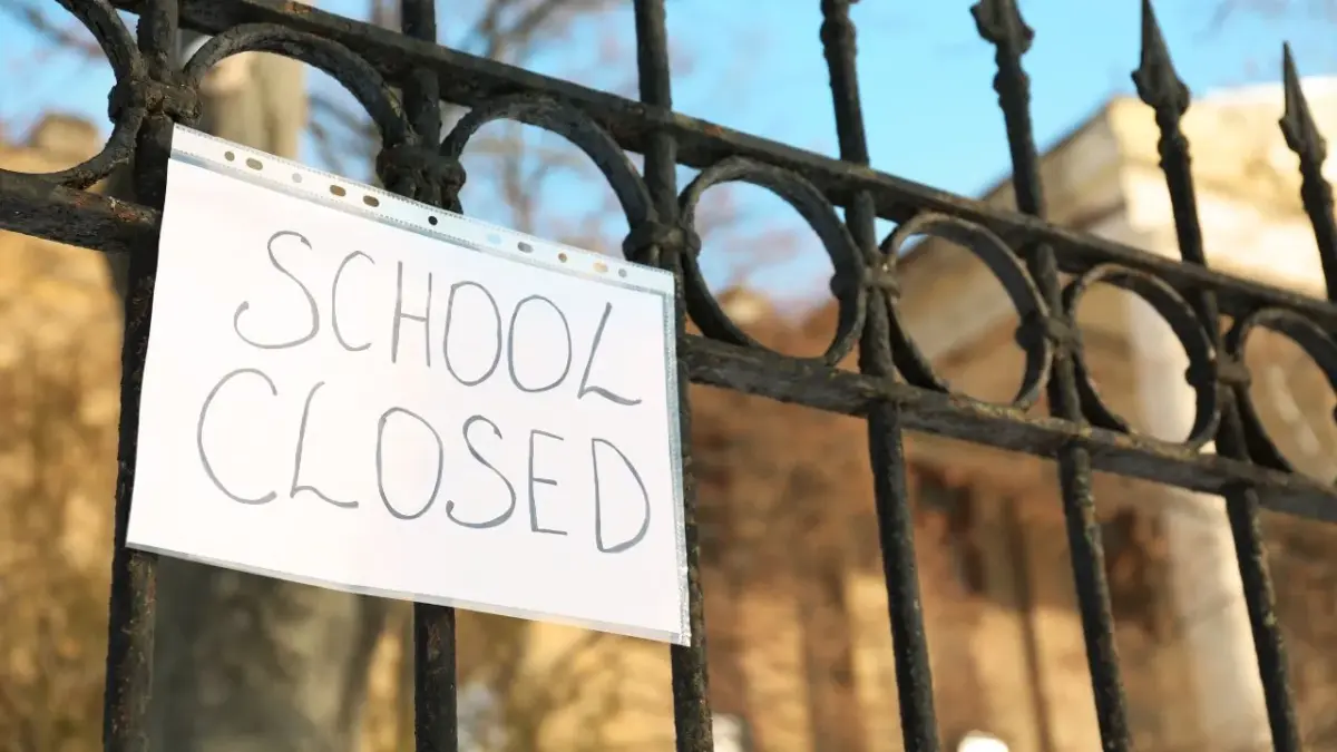 Schools closed 15 Days Schools Closing Announced. Note Down Your Area Reopening Date Amid Cold Waves and Snowfalls.