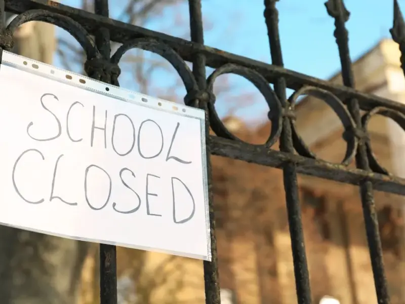 Schools closed 15 Days Schools Closing Announced. Note Down Your Area Reopening Date Amid Cold Waves and Snowfalls.