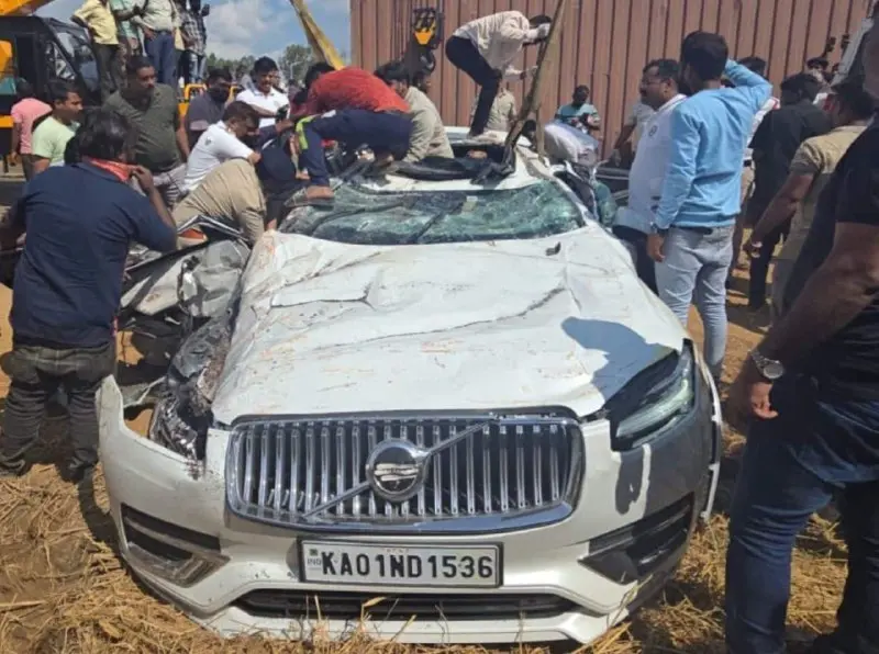 Tragic Highway Accident in Karnataka Claims Lives of Six Innocent Family Members in Seconds