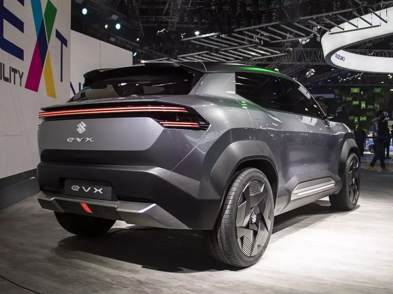 maruti electric car 6 Electric Cars With 500 KM Driving is Now Outshining Maruti on Road Price Options.