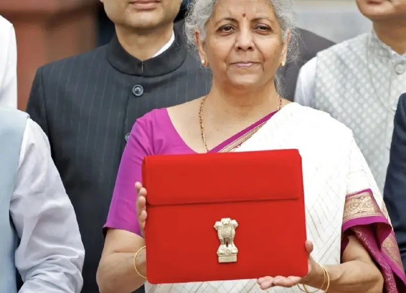 Government Considers Raising Farmer Credit Card Limit to ₹5 Lakh

From ₹3 Lakh to ₹5 Lakh: New Credit Card Limit for Farmers?

Current Credit Limit for Farmers May Increase—What’s Next?

4% Loans for Farmers: Government's Credit Card Proposal Explained

Farmers Await Government Decision on Credit Card Limit Increase