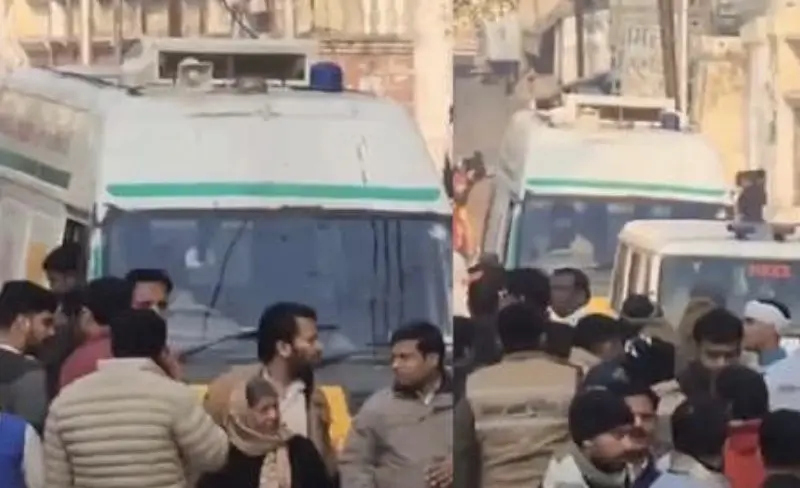 Laddu Mahotsav in Uttar Pradesh's Baghpat: Watchtower Collapse Injures Over 50, Officials Respond.