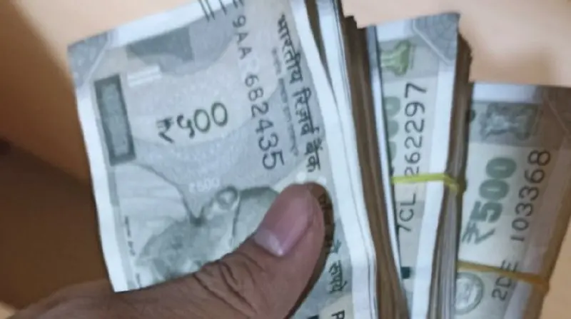 New Year Brings Good News for Central Employees: LTC Now Includes Tejas, Vande Bharat, and Humsafar Trains.