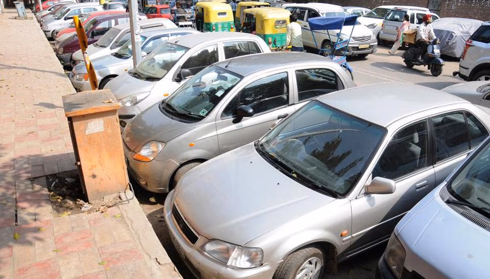 delhi parking Delhi Parking Big Relief. Car Owners Will Not Be Overcharged For Long Parking Hours Anywhere.