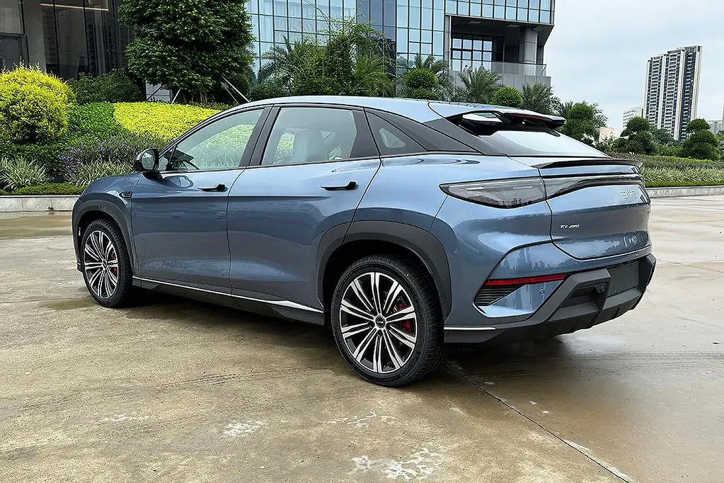 BYD Sealion 7 BYD Sealion 7 Launching in India. Just 70,000 Rs Enough to Book and Bring in Your Home Front.