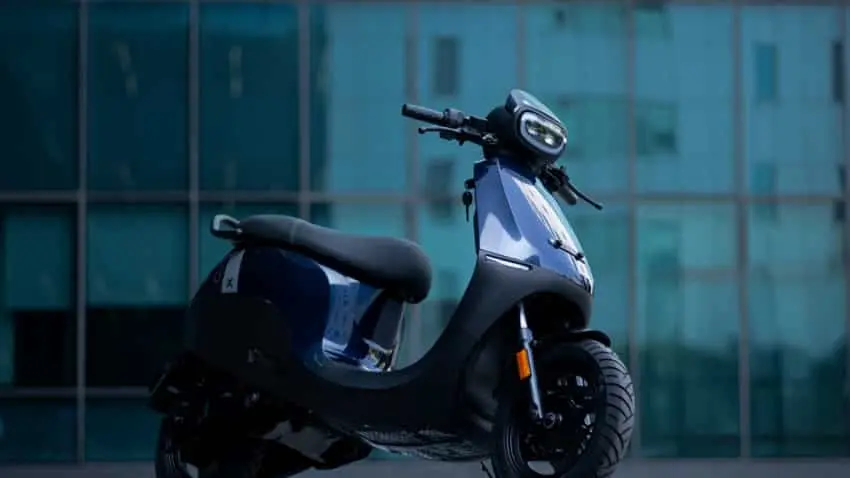 The delivery of the highly anticipated scooter from Ola Electric The delivery of the highly anticipated scooter from Ola Electric has begun, and it has a range of 320 km.