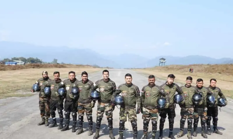 Twelve bike riders traveled a distance of 4000 kilometers The Twelve bike riders traveled a distance of 4000 kilometers. The bike rally went through nine states in the country.