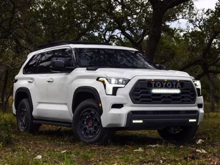 fortuner hybrid Toyota Launched Fortuner With Mild Hybrid Varient. New Price Updated For New Models Updated.