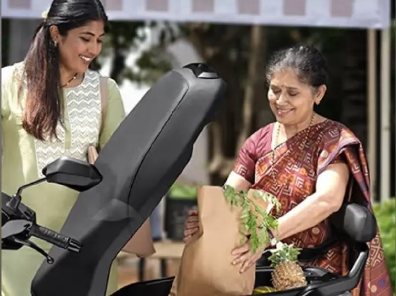 Ather Energy Launches New Rizta S Scooter: Affordable 3.7kWh Battery, 159 km Range, and 8-Year Warranty Across Major Cities.