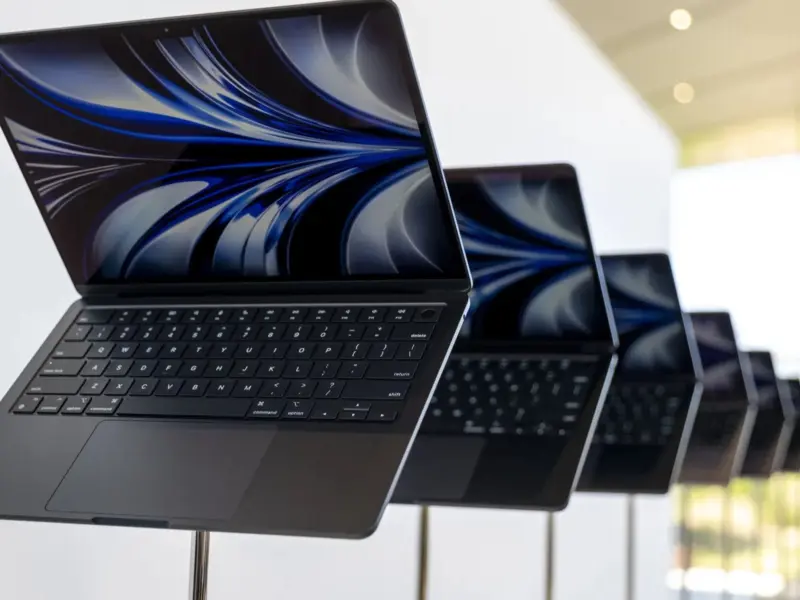 M4 MacBook Air Flipkart Loot Loo Sale on Macbook M4 Model. Price Dropped To Lowest Under 50K Range.