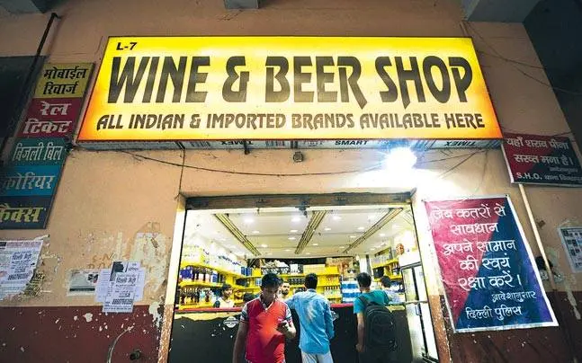 Liquor Shops Delhi plans to cut beer drinking age to 21; outlets kept out of residential areas