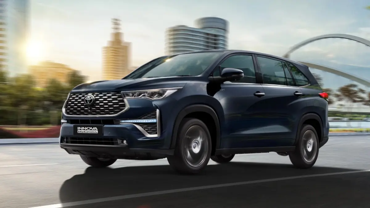 Toyota Innova Hycross Smart and future ready MPV for large families Toyota Innova Hycross: Smart and future-ready MPV for large families