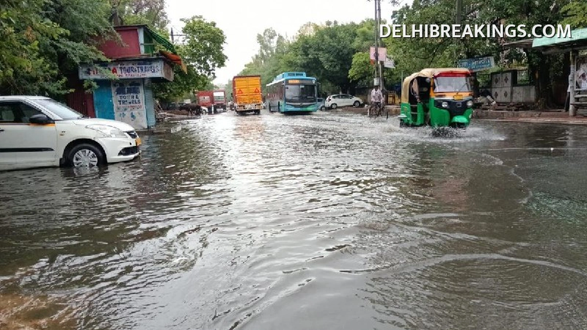 delhibreakings delhi weather dust storm light rain expected today temperature set to drop Delhi Weather: Dust Storm, Light Rain Expected Today, Temperature Set to Drop