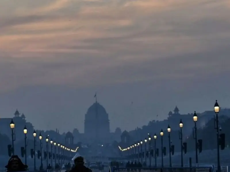 दिल्ली में बारिश का अलर्ट; 30 की स्पीड से चलेगी हवा, जानिए अगले 6 दिन कैसा रहेगा मौसम