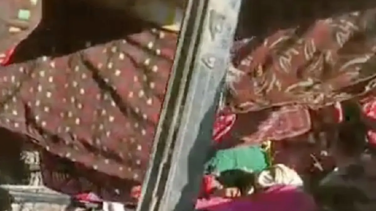 Jharkhand Bus Tragedy: 5 Dead as Bus Overturns in Latehar's Orsa Valley