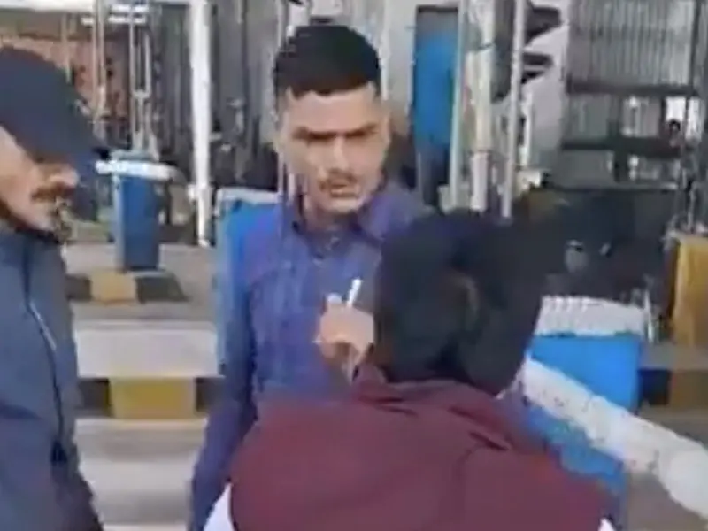 Big Action by NHAI: Toll Agency Fired, ₹5.3 Crore Seized After Assault on Advocate in Barabanki