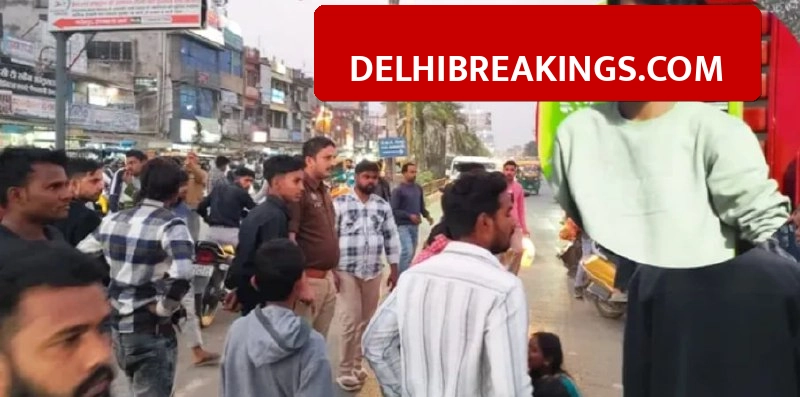 delhibreakings gorakhpur murder arun nishad shot dead by friend vishal villagers clash with police Gorakhpur Murder: Friend calls youth out of home and shoots him dead, angry villagers pelt stones at Police