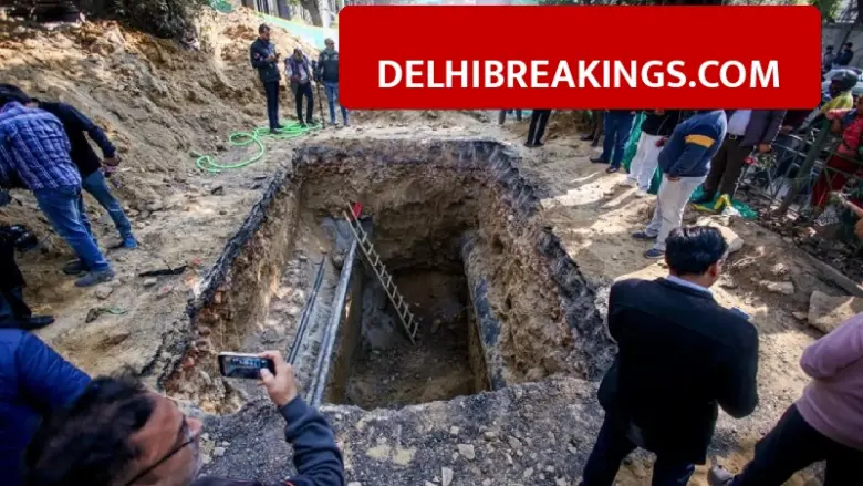 delhibreakings janakpuri biker death case non bailable warrants issued against contractors Janakpuri Biker Death: Court Issues Non-Bailable Warrants Against Two Contractors, Sub-contractor Remand Extended