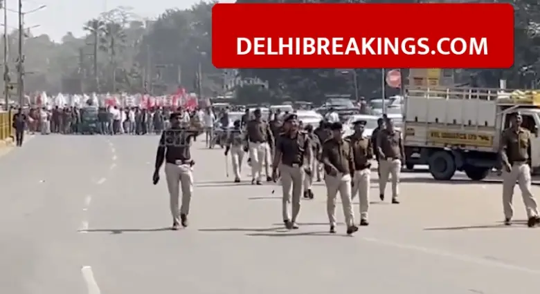 delhibreakings patna neet student death protest aisa aipwa march updates Tension in Patna as Students Break Barricades Over NEET Aspirant Death, Heavy Police Deployed