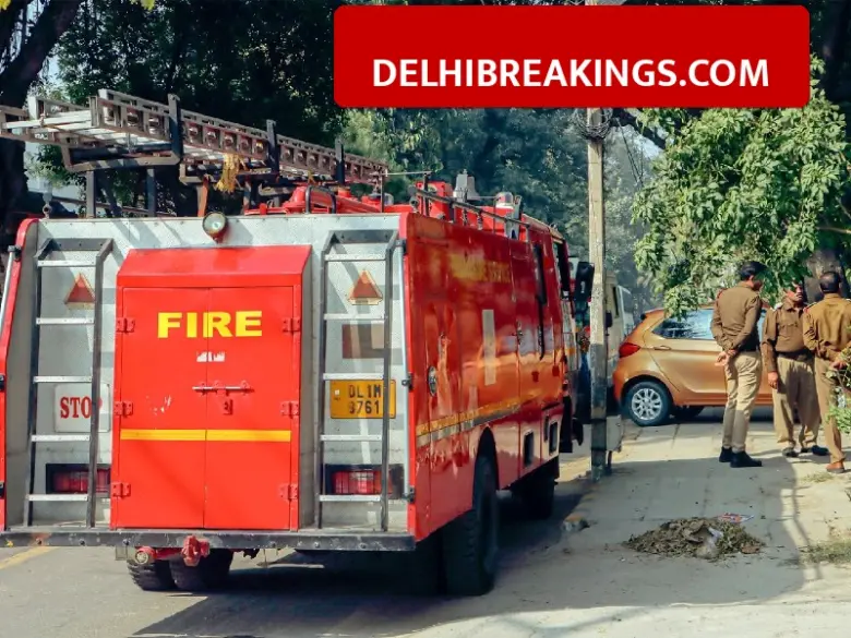 delhibreakings delhi bhajanpura house fire four injured jumping escape Delhi Bhajanpura Fire: Four Injured After Jumping From House to Escape Flames