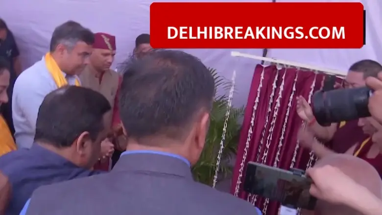 delhibreakings delhi cm rekha gupta monastery market isbt fob foundation stone Delhi CM Rekha Gupta Lays Foundation Stone for New Foot Overbridge at Monastery Market