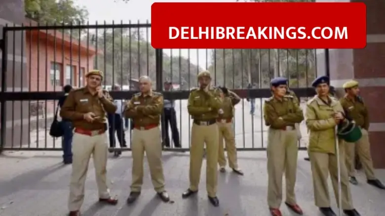 delhibreakings delhi crime update 4 minors apprehended assaulting manipur woman saket Delhi Crime Update: 4 Minors Apprehended for Assaulting Manipur Woman in Saket, Used Belt in Attack